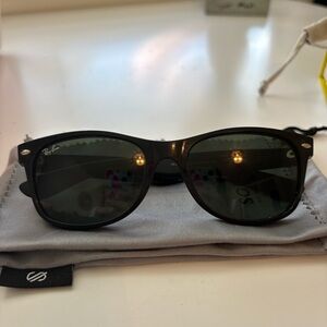 Ray-Ban Black Sunglasses